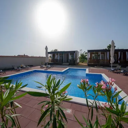 Elegant Mobile In Drage With Swimming Pool Tatil Evi *